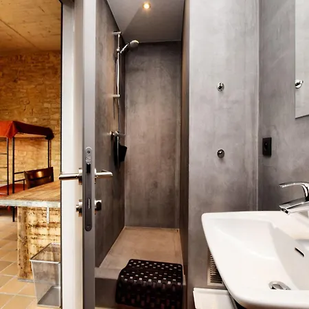 Vakantiehuis Group Retreat With Spa, Cleaning Included Sainte-Cécile